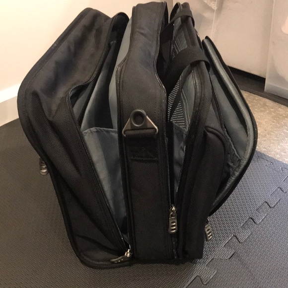 HUGE! Briefcase/carryon Zappos! - Picture 6 of 8